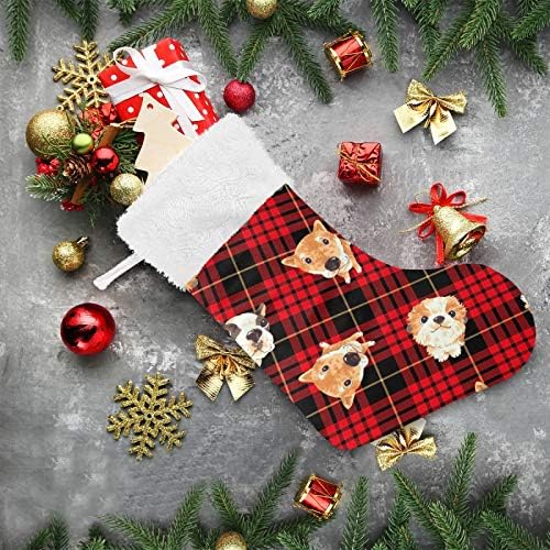 גרבי חג המולד של Alaza כלב חמוד על רקע משובץ קלאסי קלאסי מותאם אישית קישוטי גרב גדולים לעיצוב