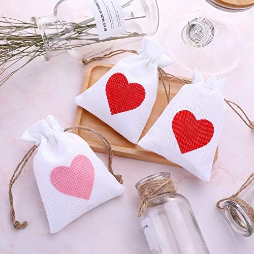 BOAO 20 חלקים קטנים של שקיות שרטוט ולנטיין בדים תיקים שקיות מתנה עם דפוס לב לטובת מסיבת יום האהבה