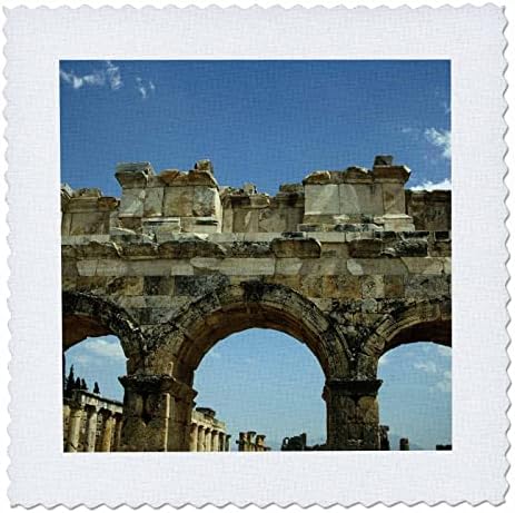 3שער רוז פרונטנוס בהיראפוליס, פריגיה-ריבועי טלאים
